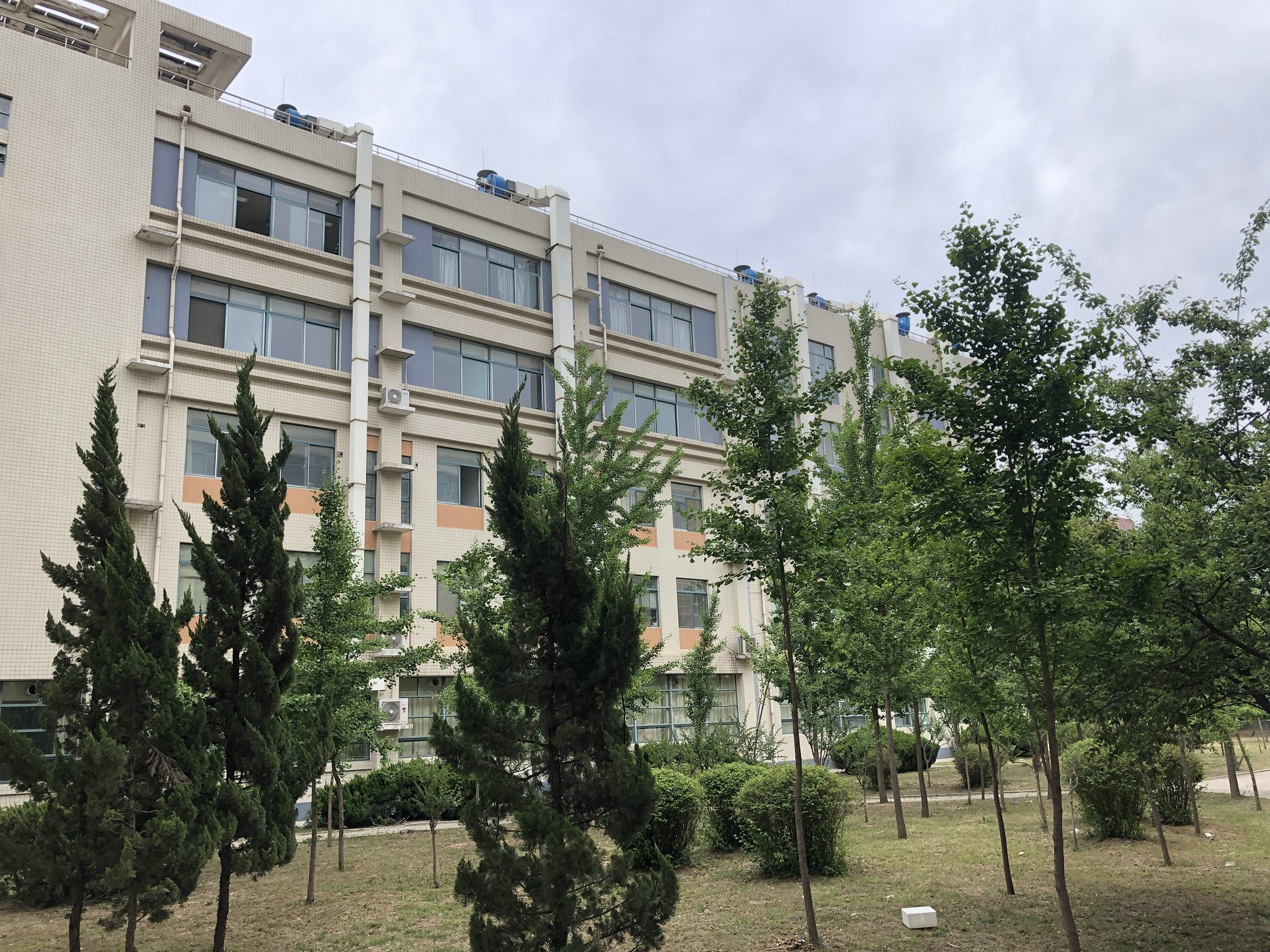 齐鲁工业大学条件最好的长清校区