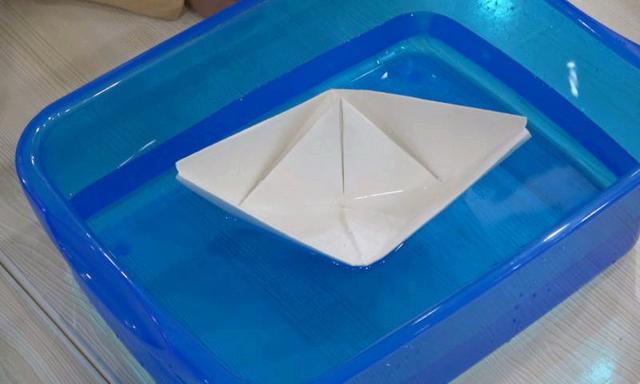 小小的船儿原文朗读,小小的船儿朗读