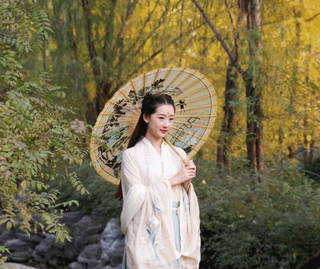 一任群芳妒,一任群芳妒上一句是什么