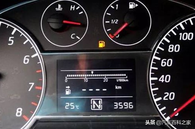 油表报警灯亮了还能开多少公里,汽车油表灯亮不加油会损坏油泵吗