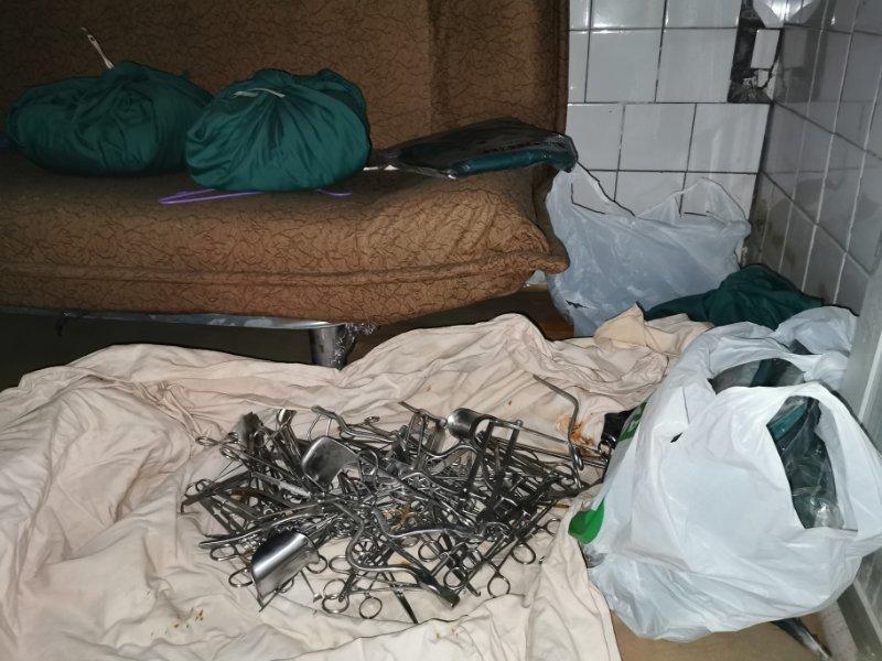 废弃厂房里的“卖肾”交易：买肾人花55万，卖肾人得4.5万！