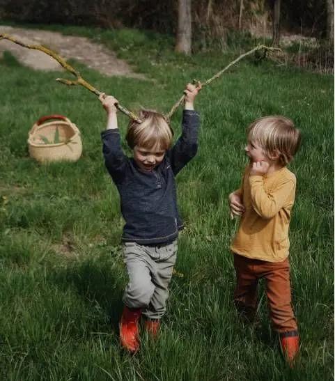 她放弃城市生活，一家人搬到乡下田园：自给自足