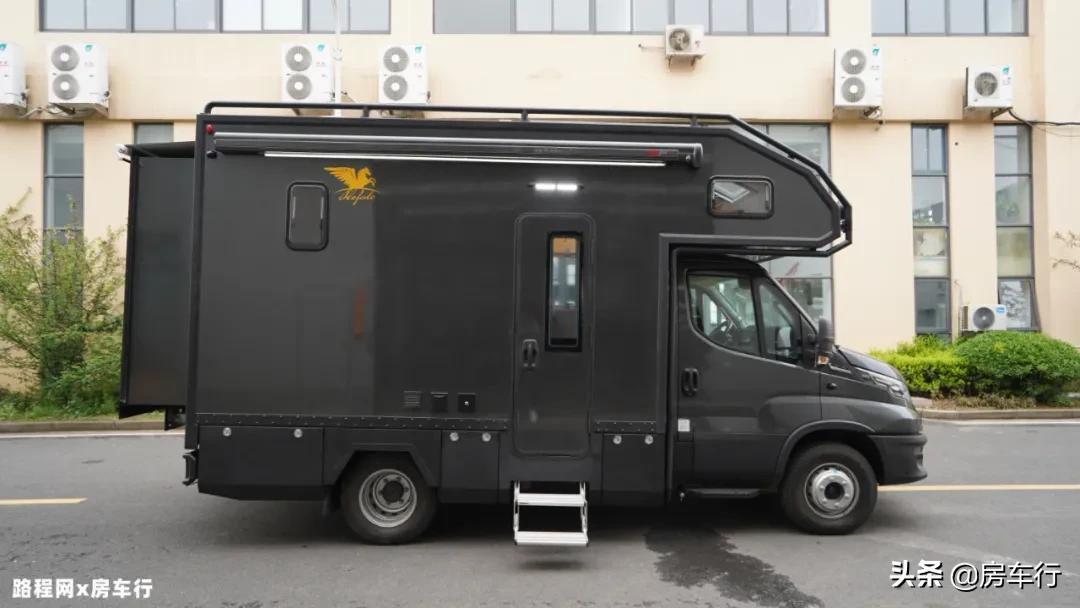 持久续航+超大独立厨卫区，新款霍夫勒启翔后全拓房车