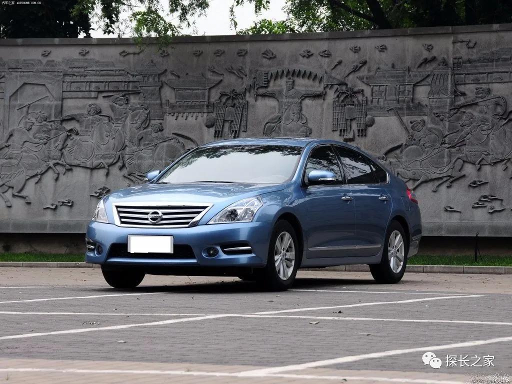 2011年日产天籁2.0蓝色,探长水晶屏