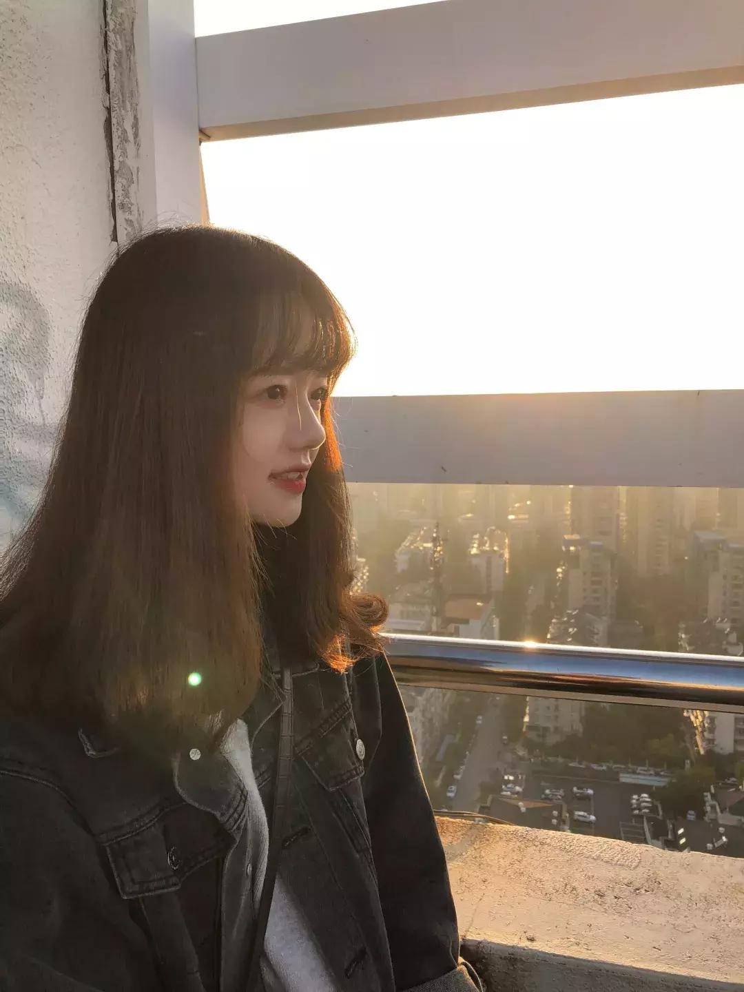 你跟你室友关系怎么样,你和室友相处得怎么样的英语