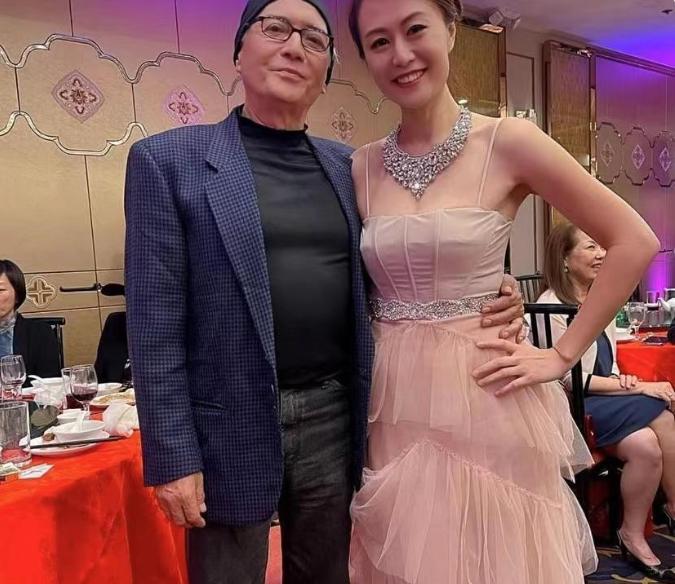 67岁尊龙近照曾是亚洲最美男子,69岁尊龙近照身材走样