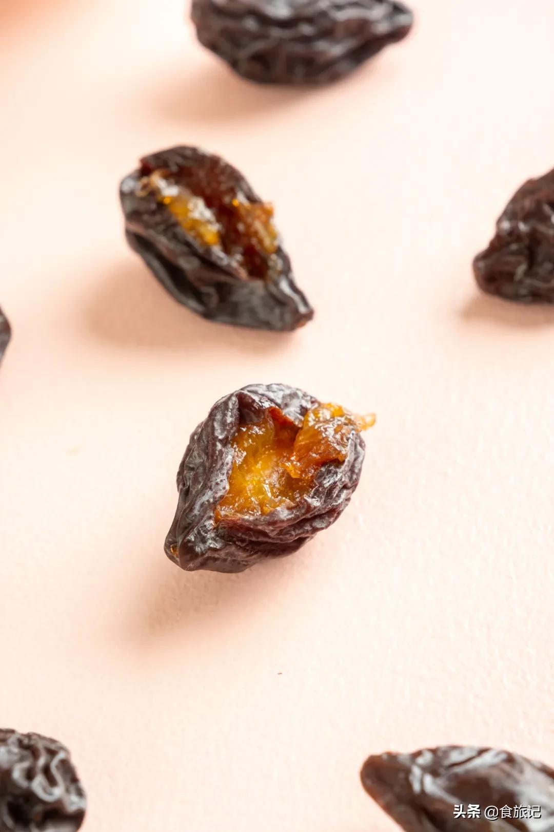 甜蜜多汁的新疆西梅你吃了吗,新疆的西梅口感特别好