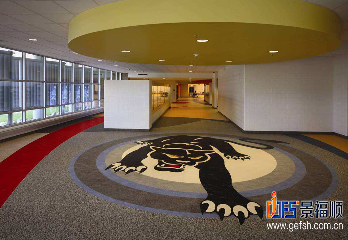 地板革和pvc地板胶哪个好,pvc地板革多少钱一平方