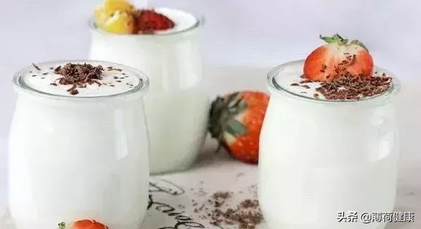 酸奶搭配水果减肥什么时候吃适合,酸奶和什么水果搭配减肥最快