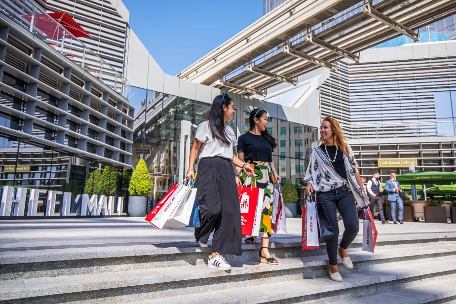 迪拜购物节啥时开始,迪拜购物中心表演视频