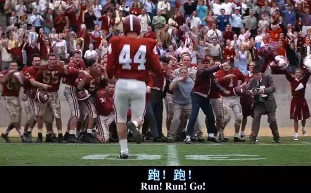 阿甘正传讲述了美国历史哪个阶段,阿甘正传展现了怎样的美国精神