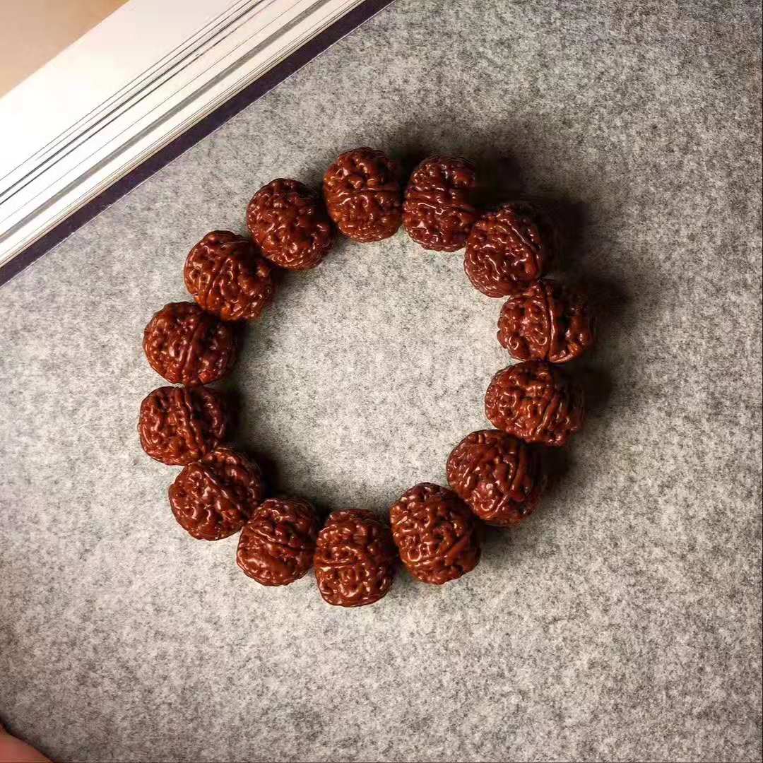 金刚菩提区分机刷和手盘,金刚菩提108颗机刷和手盘如何区分