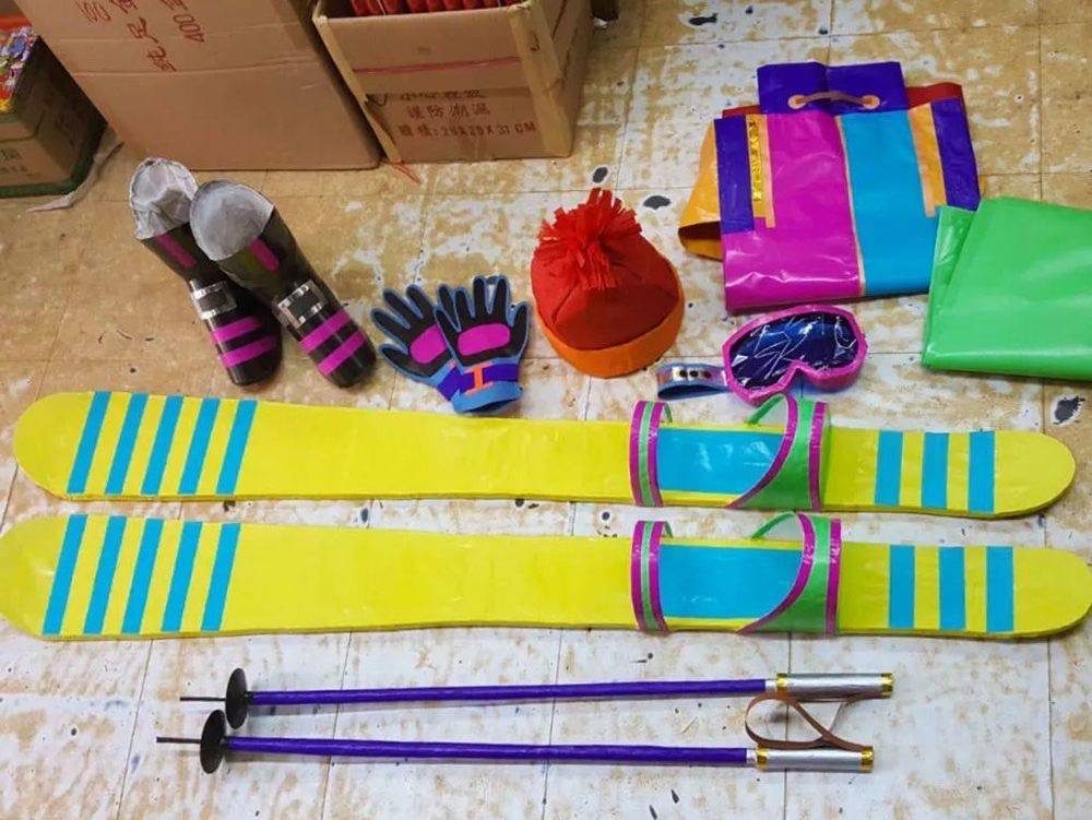 我在直播间做寿衣女模特，入行三年，有位大哥告诉我不要忘记初心