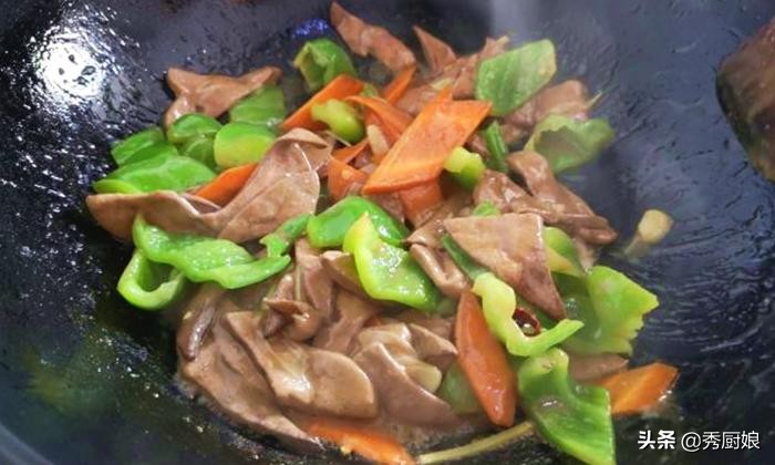 炒猪肝要不要用开水捞一下,炒猪肝别直接下锅