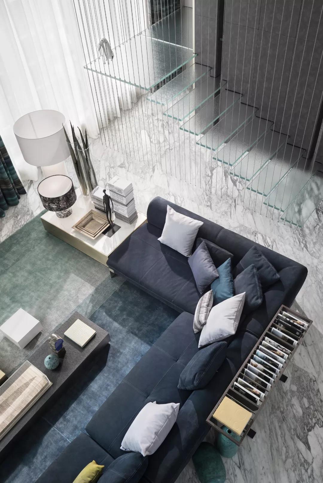 在云端的别墅,活在云端