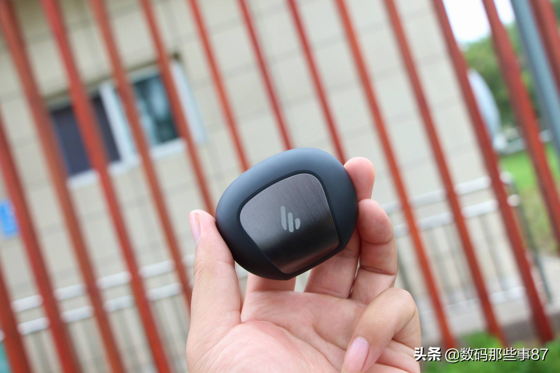 漫步者降噪耳机neobuds,索尼wf1000xm4和漫步者neobudspro