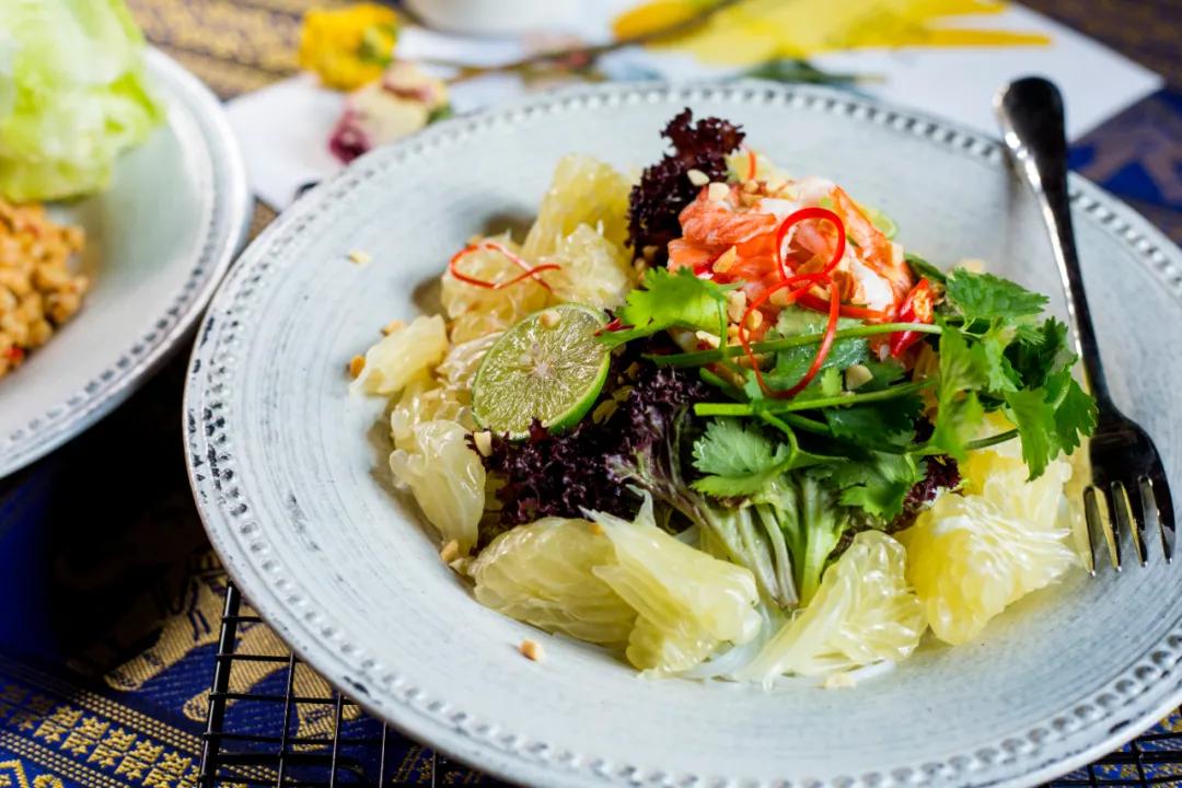 一桌只接待4人的餐厅,每天只接待三桌的火锅