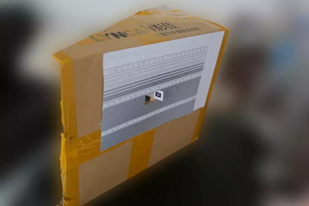 尼康定焦镜头35f1.8跑焦吗,镜头跑焦的原因有哪些呢