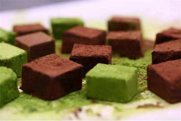 巧克力选购有讲究,买巧克力一定要看清楚日期