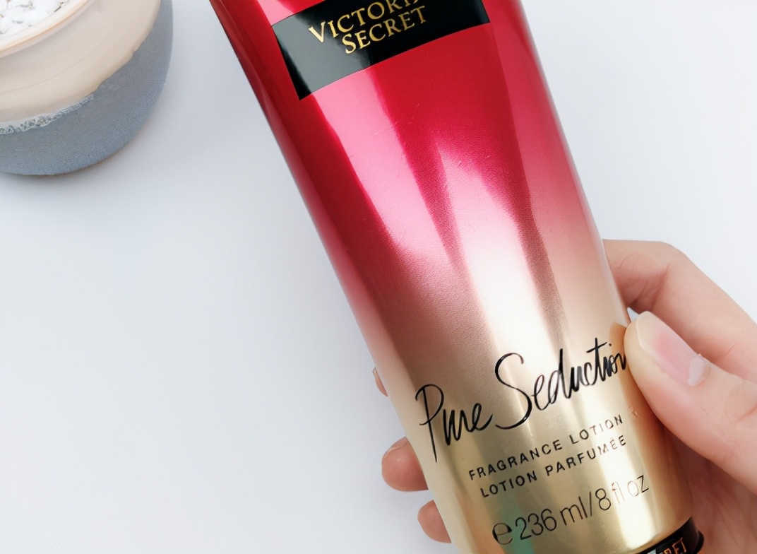 肌肤白嫩用什么办法,嫩白乳和嫩白液先用哪个