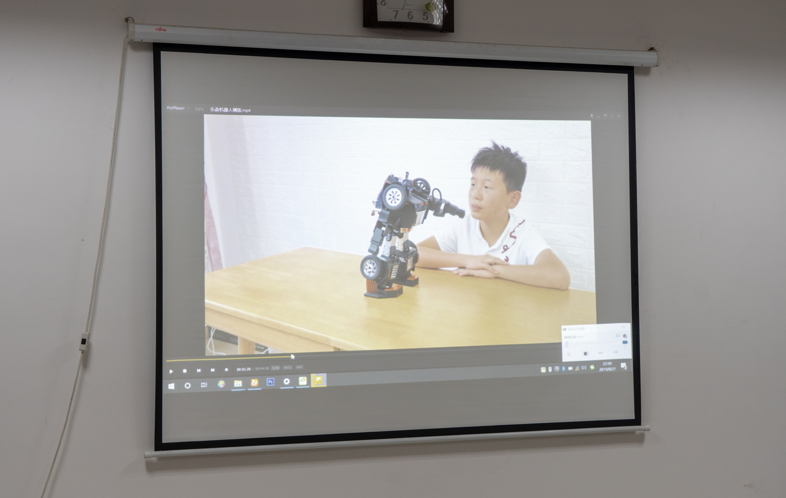 明基e500投影仪换灯泡划算吗,明基e500s投影仪多少钱一台