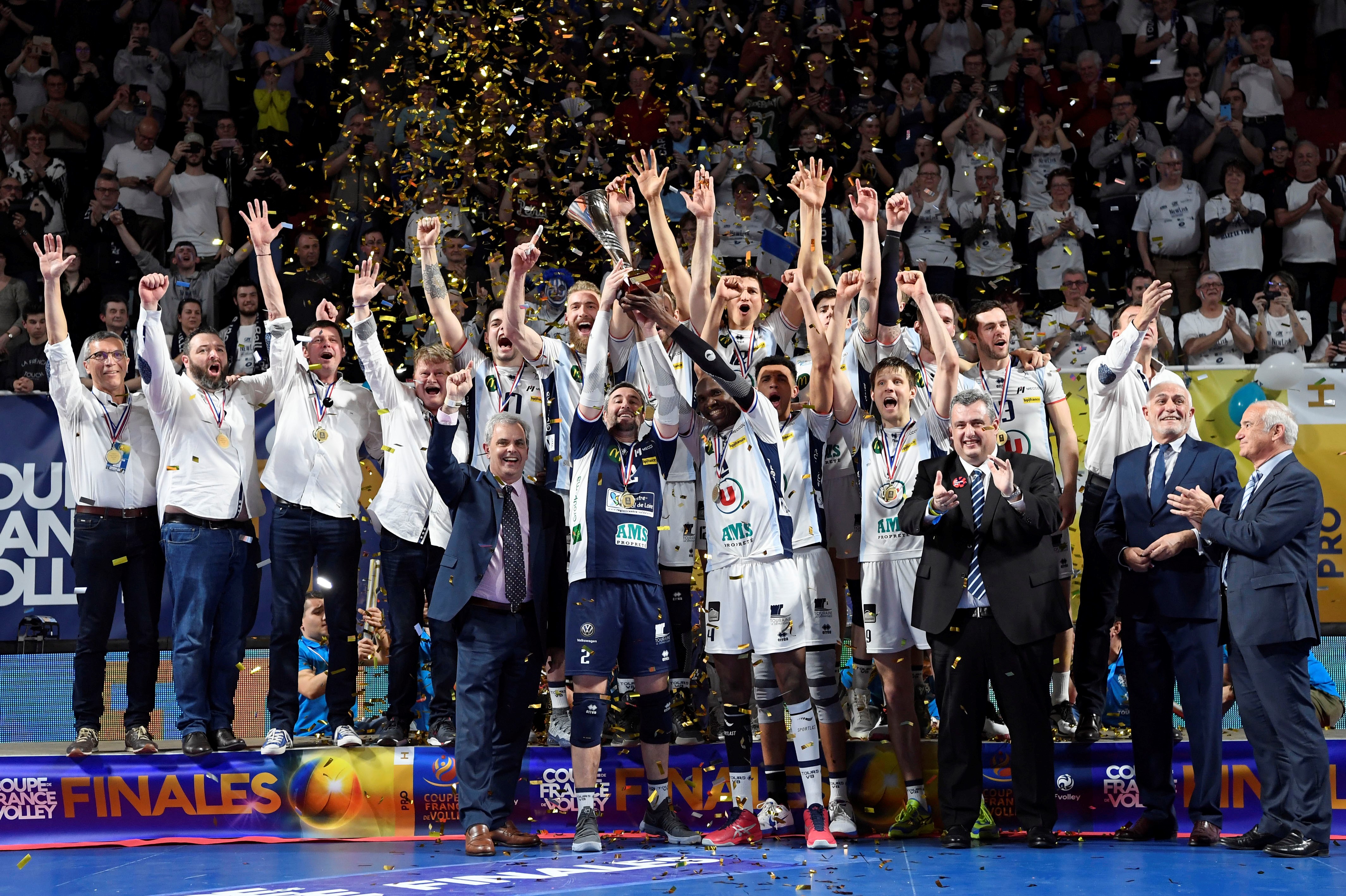 近10年世界上最成功的球队：皇萨进榜，恒大在列，金州勇士入选