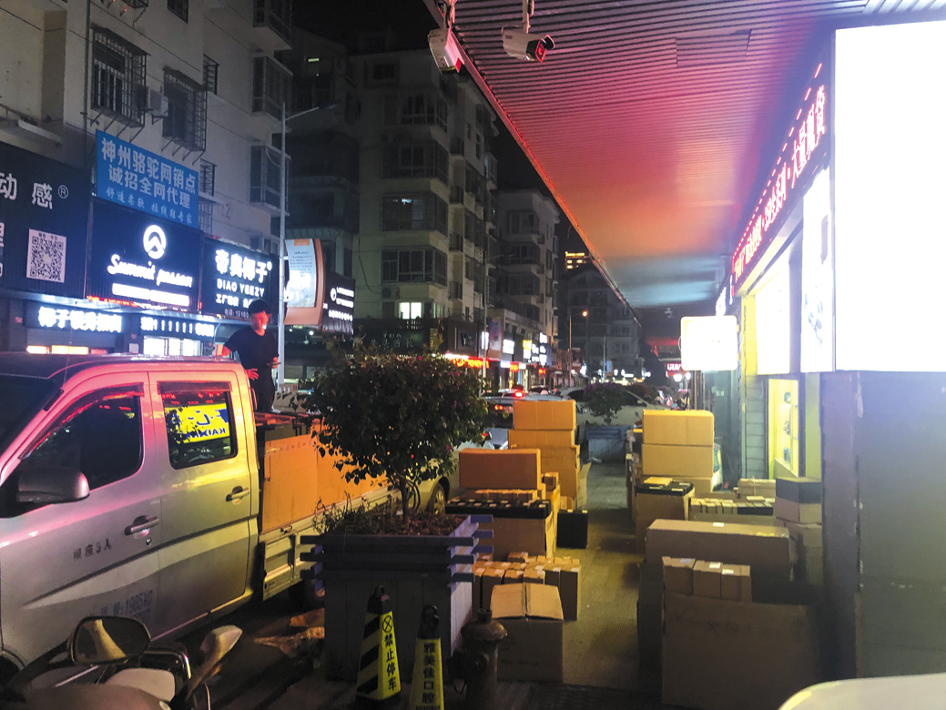 暗访莆田仿鞋成本只要200多元,莆田仿鞋犯法