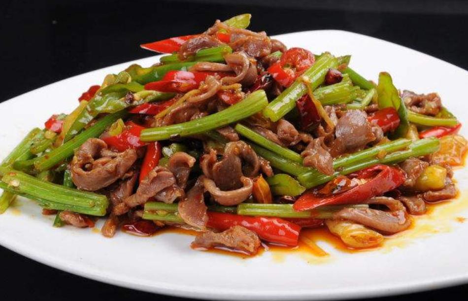 口感脆爽下饭菜酸辣仔姜鸡胗,凉拌鸡胗脆爽香辣下酒棒极了