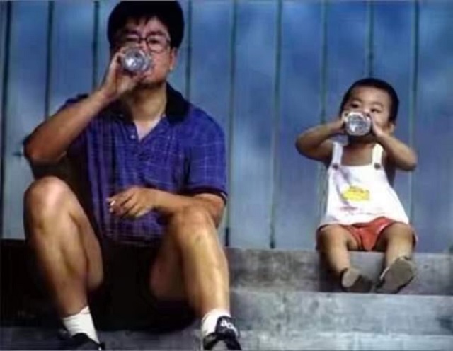 白清扬英国主持人,主持人白岩松的儿子白清扬简历