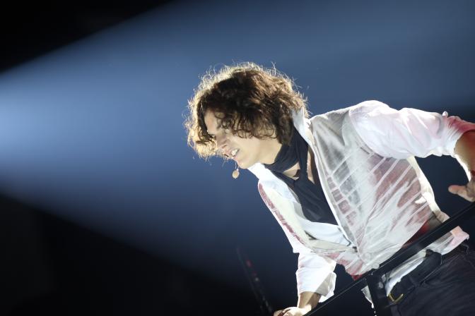 摇滚红与黑叮咚首演,摇滚红与黑最火版