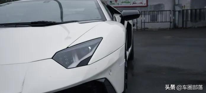 大牛aventadors和lp700有什么区别,紫色大牛aventadorsroadster