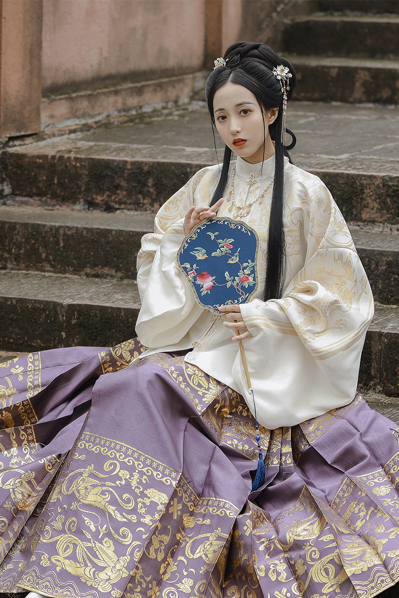 比较适合萌新学生的汉服店,正版适合155学生党的汉服店推荐