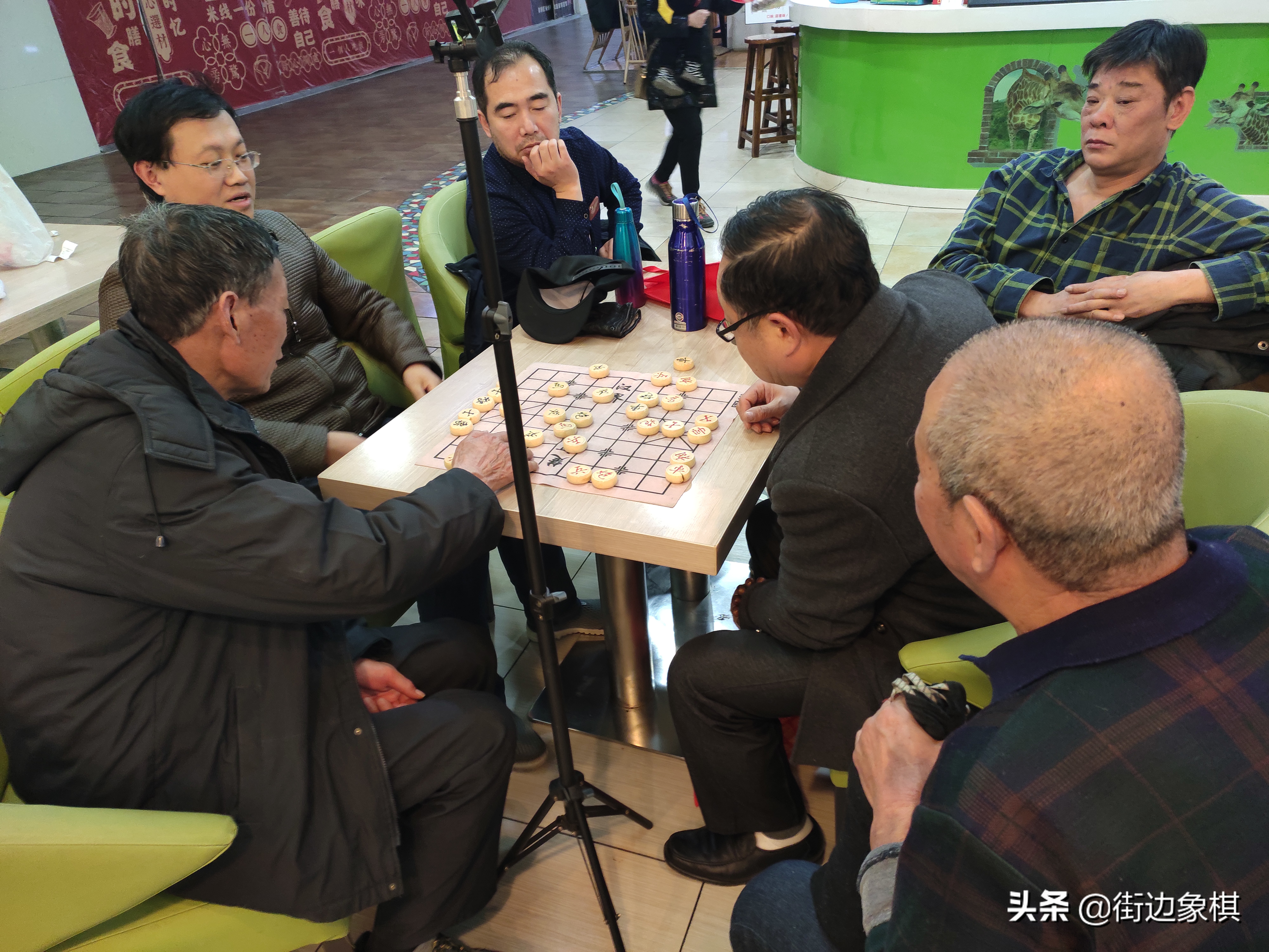 20191205新乡市棋迷风采，天天看