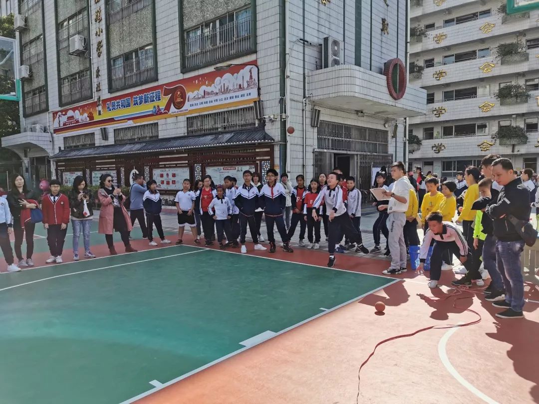 聚德西路小学海珠,广州市海珠区聚德西路小学