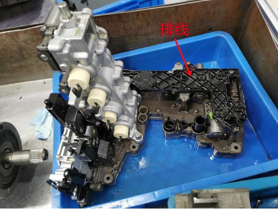 奥迪a6l变速箱顿挫怎么解决,奥迪变速箱顿挫打滑