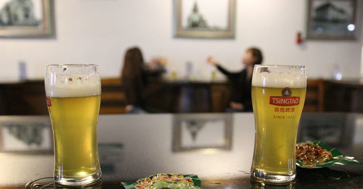 中国饮品江湖之新变化：青岛啤酒欧洲摘星海外咖啡洒满陆家嘴