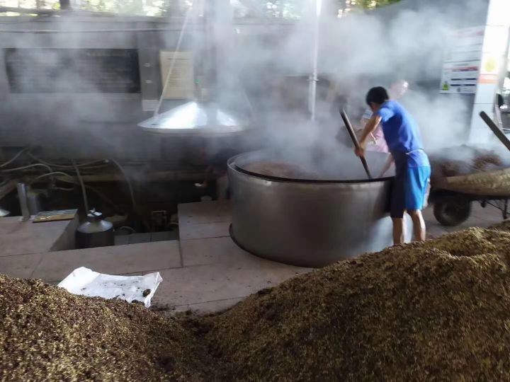 憨小白,憨小白白酒