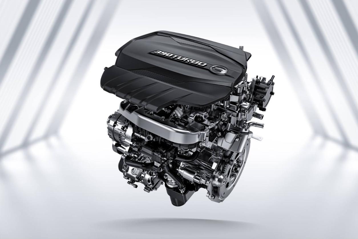 21款gl8652t与传祺gm8对比,最新传祺gm8对比别克gl8哪个更好