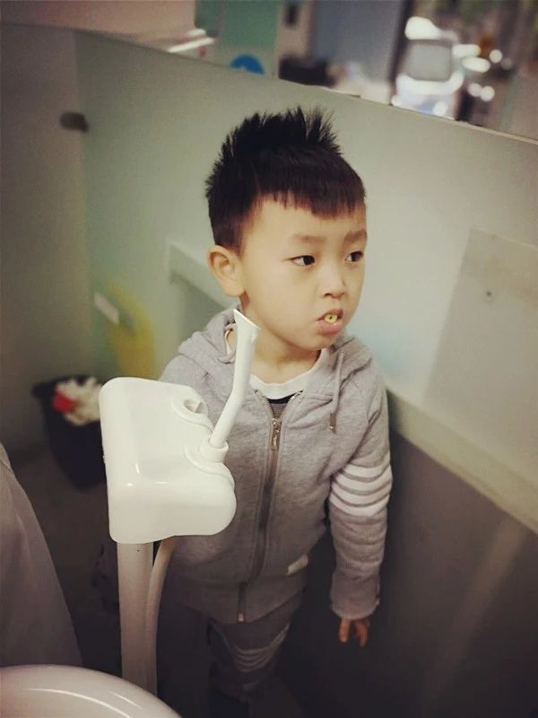 窝沟封闭适合几岁孩子做,在家给娃做窝沟封闭