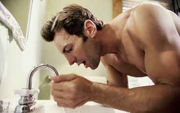 油性皮肤应该用什么洗面产品,油性皮肤用洗面奶有什么注意的