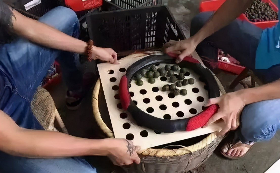 想捡漏别被套路,各种金刚估价表