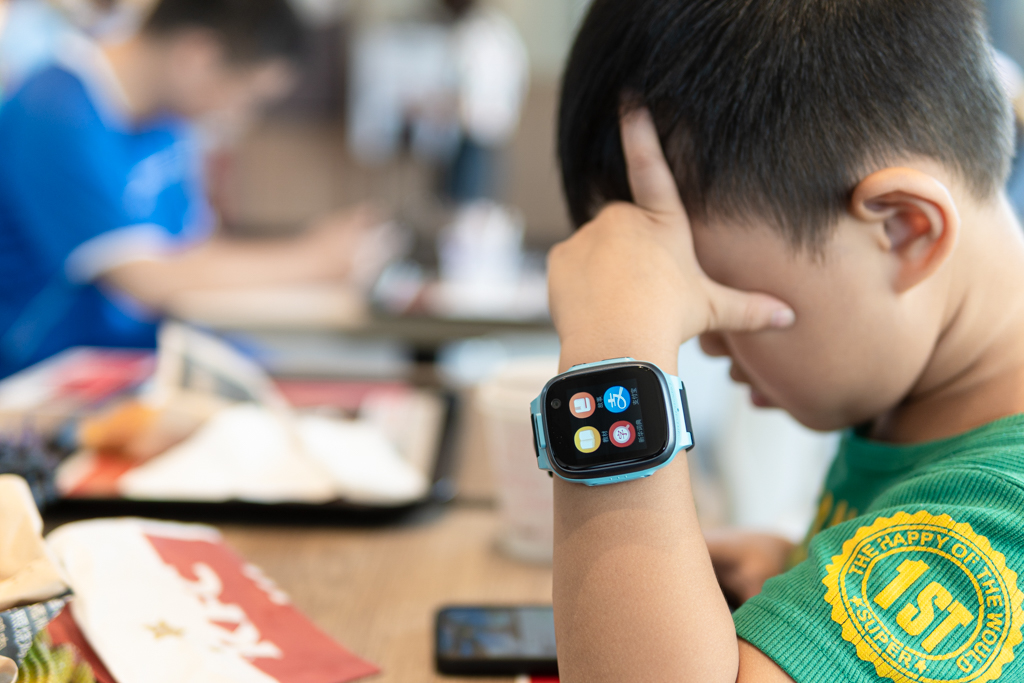 360儿童手表我的安全由你守护,360儿童手表p1pro和s1的区别