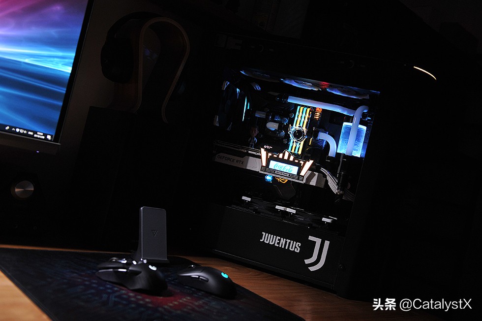 又是爬坑的一年—2018年里一路折腾过来的主力机桌面展示