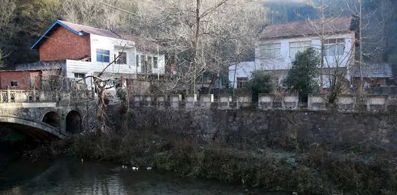 扶贫人物故事——谷城县：郭峪村里的养蜂人