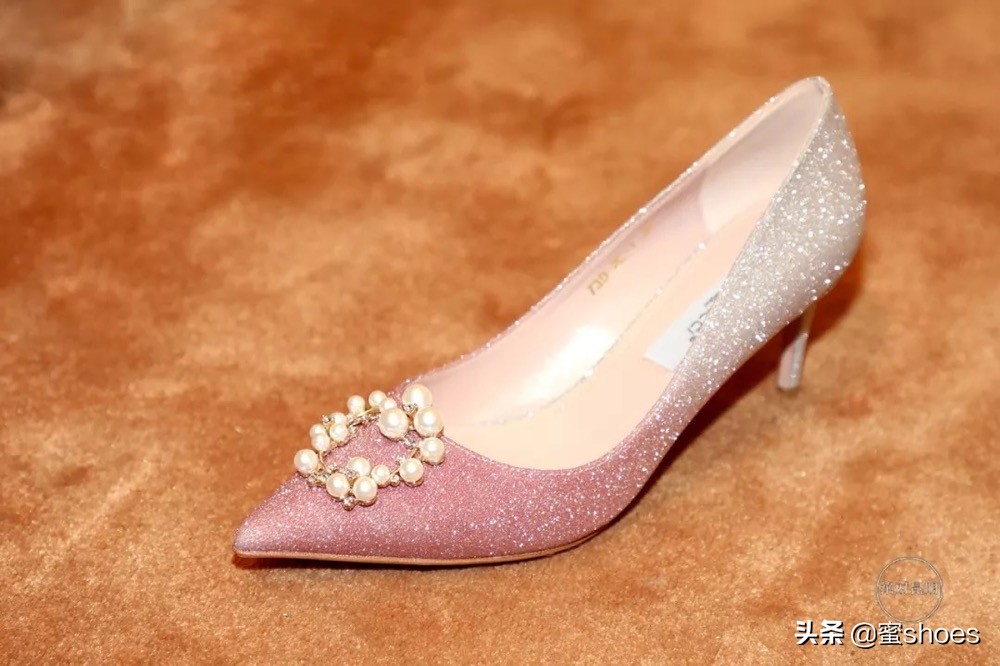 4千左右好看的鞋,四款值得入手的鞋子