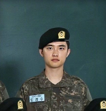 中国粉丝给韩国军队送应援物资,中国为韩国爱豆应援排场