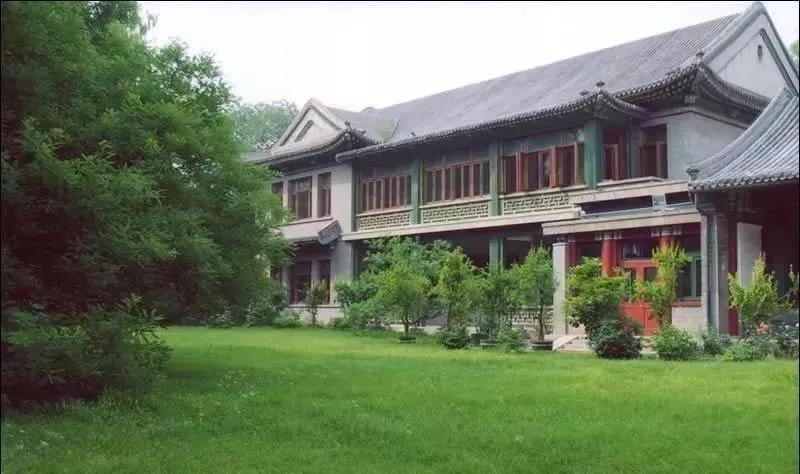 上海地铁沿线景点一日游,上海地铁11号线上海赛车场站