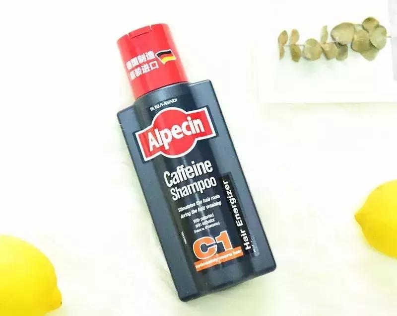 年纪轻轻就脱发怎么办,年纪轻轻的女生脱发