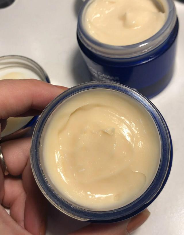 “千元级”面霜评比：莱伯妮零缺点，HR黑绷带修复强，娇兰闭眼入