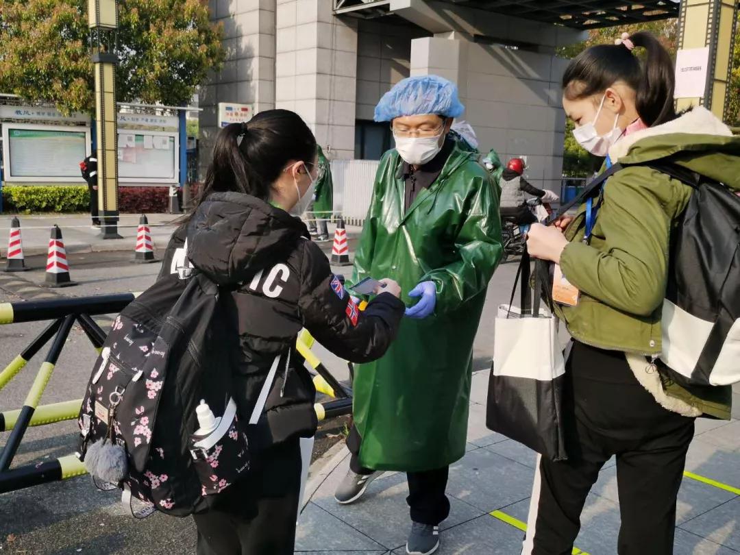 开学现场直击,昆山小学最新消息